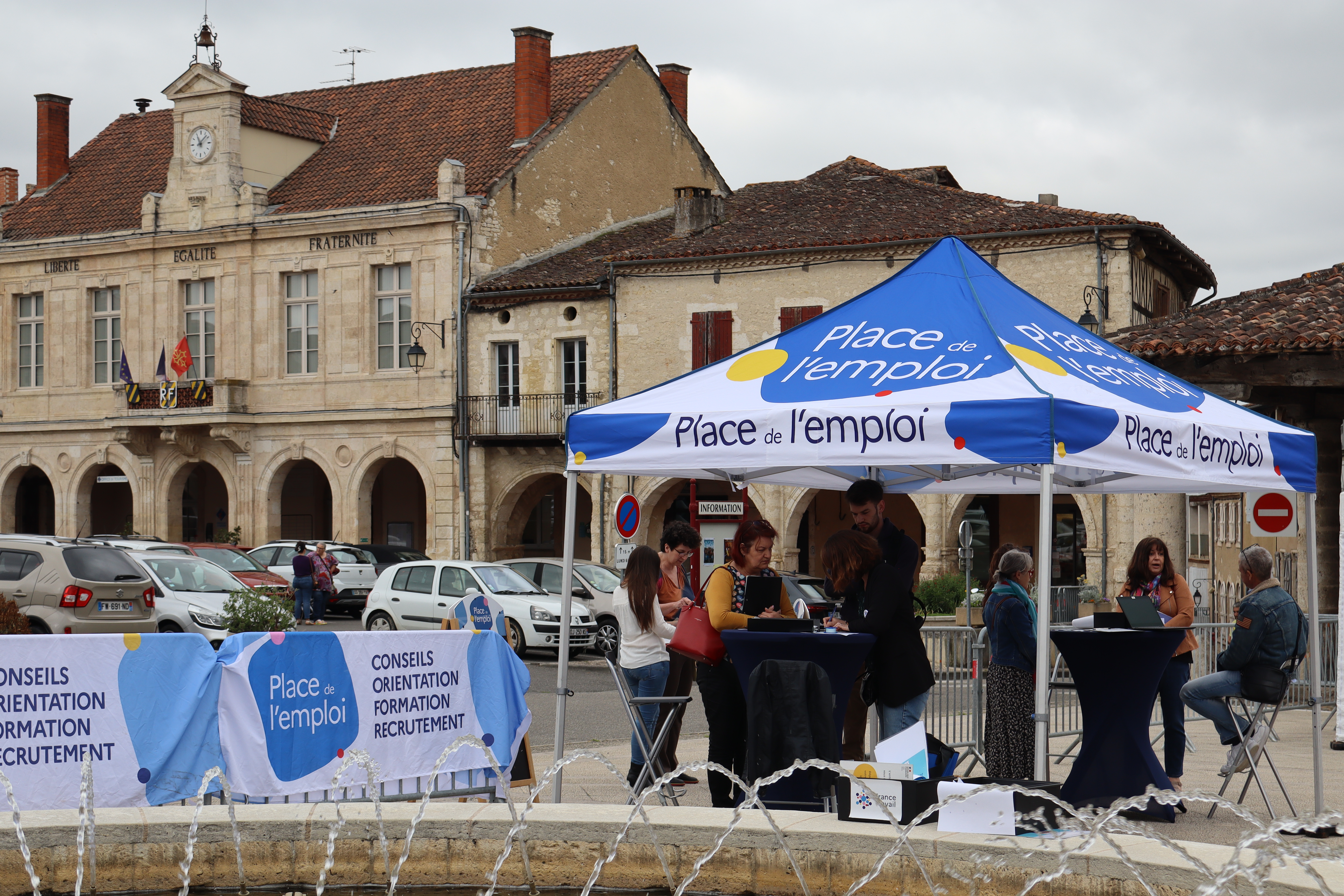place de lemploi 2025 11